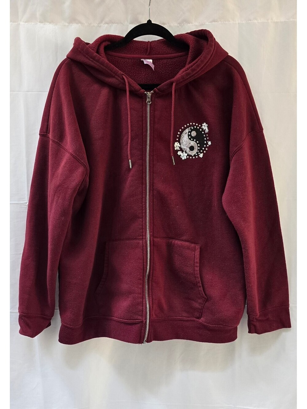 No Boundaries XXL (19) Burgundy Yin Yang Rhinestone Full Zip Hoodie